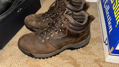 MENS ROCKPORT SHOES AND LIKE NEW SEALTEX BOOTS