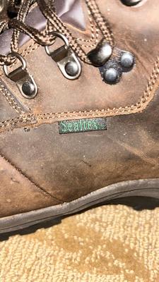 MENS ROCKPORT SHOES AND LIKE NEW SEALTEX BOOTS