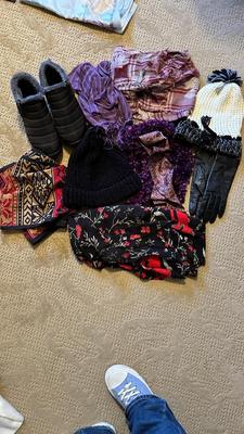 WOMENS ITEMS, SNOW SHOES, GLOVES, HATS SCARFS