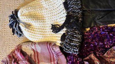 WOMENS ITEMS, SNOW SHOES, GLOVES, HATS SCARFS