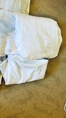 QUEEN SHEETS AND BEDDING