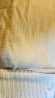 QUEEN SHEETS AND BEDDING