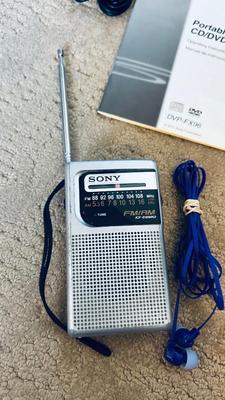 ITS A “SONY” LOT OF GOODS, A PORTABLE DVD PLAYER, WALKMAN CD PLAYER AND TRANSISTOR TYPE RADIO