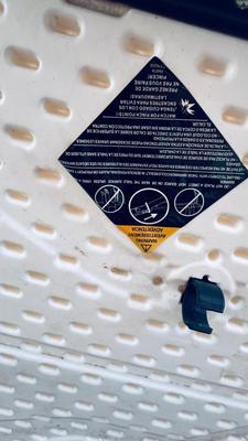 6 FOOT LIFETIME FOLDING TABLE