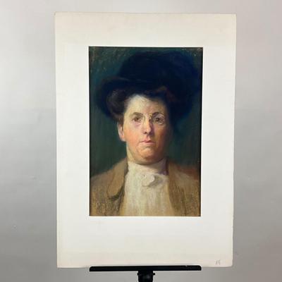 208 American School, Pastel Portrait Older Lady With Glasses 20th Century