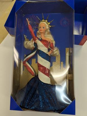 FAO Schwarz Statue Of Liberty Barbie