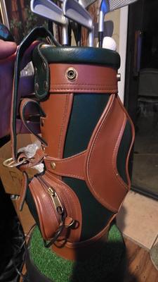 Vintage Golf Bag Landline Telephone – 1980s Novelty Sports Decor in Brown & Green Faux Leather (Perfect Condition)