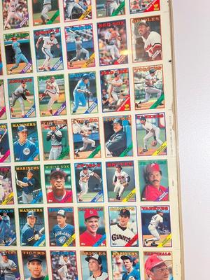 LOT 262Y: 1988 Topps Baseball Cards Uncut Sheet