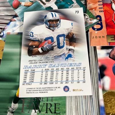 LOT 264Y: Mixed Lot of Sports Cards - Baseball, Football - Mariano Rivera, Barry Sanders and More