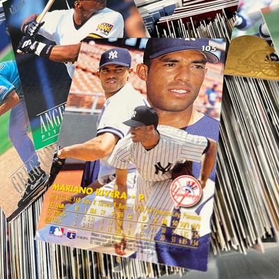 LOT 264Y: Mixed Lot of Sports Cards - Baseball, Football - Mariano Rivera, Barry Sanders and More
