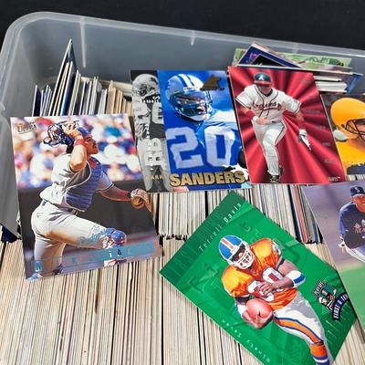 LOT 264Y: Mixed Lot of Sports Cards - Baseball, Football - Mariano Rivera, Barry Sanders and More