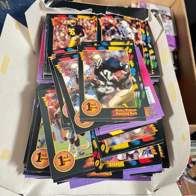 LOT 266Y: Mixed Lot of Sports Cards - Baseball, Football, Basketball, Hockey - Barry Sanders, Gary Sheffield and More