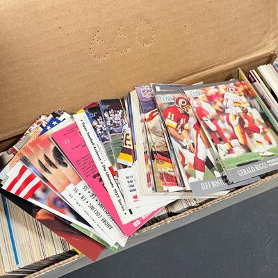 LOT 268Y: Mixed Lot of Sports Cards - Baseball, Football, Hockey, Basketball