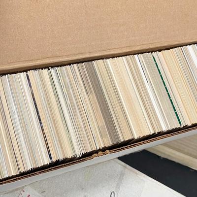 LOT 268Y: Mixed Lot of Sports Cards - Baseball, Football, Hockey, Basketball