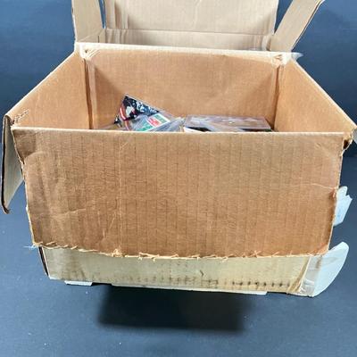 LOT 268Y: Mixed Lot of Sports Cards - Baseball, Football, Hockey, Basketball