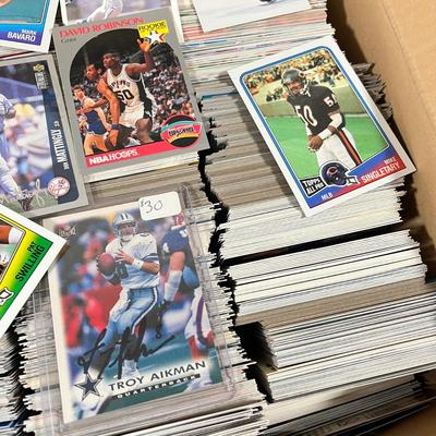 LOT 270Y: Mixed Lot of Sports Cards - Baseball, Football, Hockey, Basketball