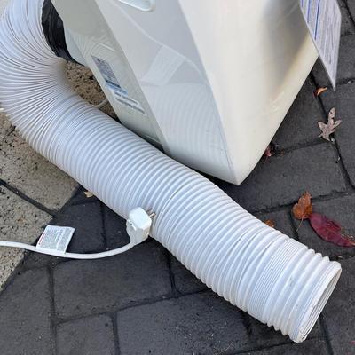 LOT 274G: LG Portable Air Conditioning Unit - Model LP0817WSR