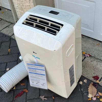 LOT 274G: LG Portable Air Conditioning Unit - Model LP0817WSR