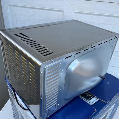 LOT 277G: Oster Digital Countertop Convection Oven