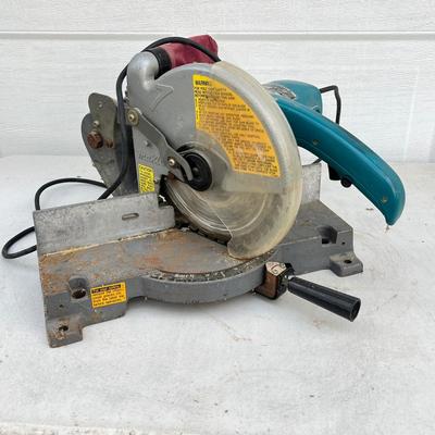 LOT 280G: Makita Table Saw