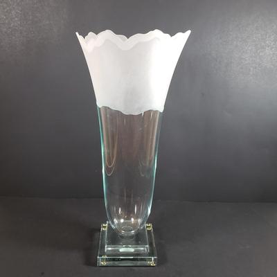 LOT 304B: Stephen Schlanser Signed Art Glass Vase