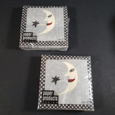 LOT 305B: Collection of Moon & Stars/Black & White Art Pottery