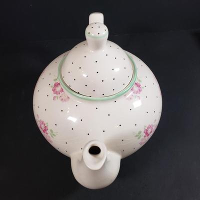 LOT 306B: Art Pottery Baskets, Handmade Signed Frame & Teapot