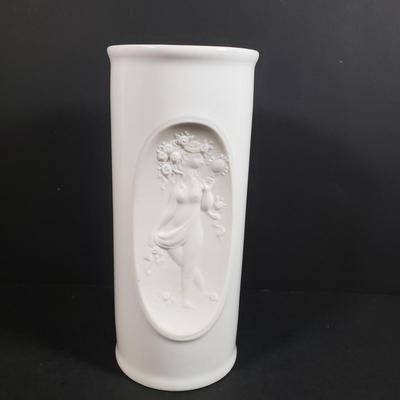 LOT 307B: Rosenthal Germany Porcelain Vase with Collection of Frames