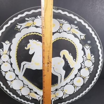 LOT 310B: Corning Ware Broil/Serving Tray & Bakeware, Glass Butter Dish, Artist Signed Folk Art & Heart Rimmed Glass Platters