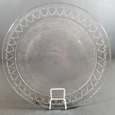 LOT 310B: Corning Ware Broil/Serving Tray & Bakeware, Glass Butter Dish, Artist Signed Folk Art & Heart Rimmed Glass Platters