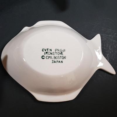 LOT 311B: Italian Ceramic Coral Pattern Plates, Fish Dishes by California Pottery & Ironstone, Large Conch Shell Tureen