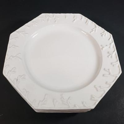 LOT 311B: Italian Ceramic Coral Pattern Plates, Fish Dishes by California Pottery & Ironstone, Large Conch Shell Tureen