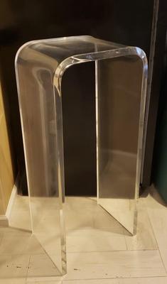 LOT 314B: Lucite Acrylic Side Table/Display Stand & Assortment of Lucite Display Blocks