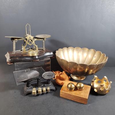 LOT 318B: Vintage Brass & Cast Iron Scales, Brass Table Decor & More