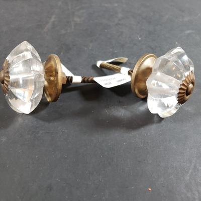 LOT 320B: Decorative Brass Hardware & New Anthropologie Brand Drawer Pulls