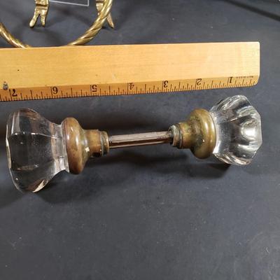 LOT 320B: Decorative Brass Hardware & New Anthropologie Brand Drawer Pulls