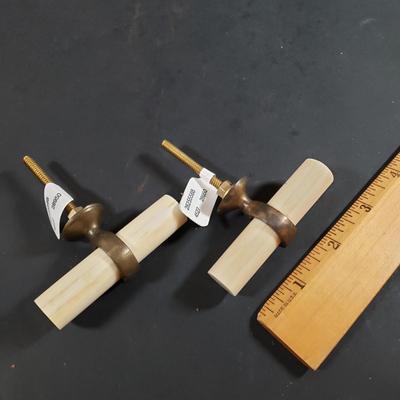 LOT 320B: Decorative Brass Hardware & New Anthropologie Brand Drawer Pulls