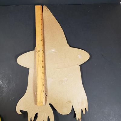 LOT 403B: Set of 10 Vintage Beistle Halloween Cutouts