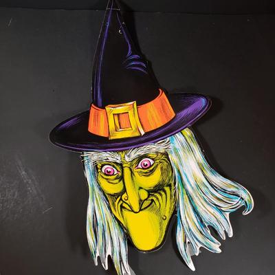 LOT 404B: Set of 9 Vintage Beistle Halloween Cutouts