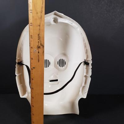 LOT 405B: Star Wars Collection with Vintage C-3PO Mask