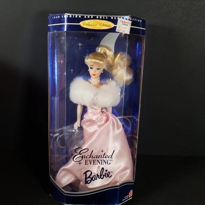 LOT 406B: New Enchanted Evening Barbie & Kelly Kingdom Princess Palace