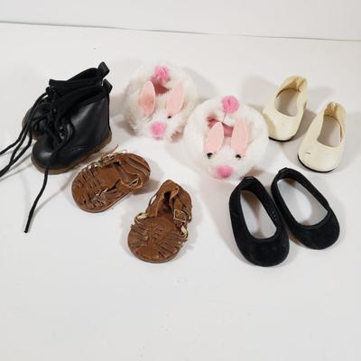 LOT 407B: Trunk Full of Vintage American Girl Doll Clothing, Accessories, Furniture & More