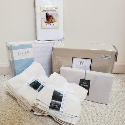 LOT 413Z: Assortment of New Sheet Sets, Pillowcases & Washcloths