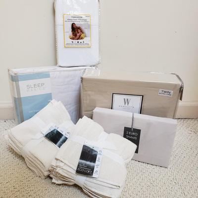 LOT 413Z: Assortment of New Sheet Sets, Pillowcases & Washcloths