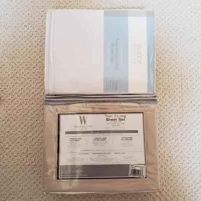 LOT 413Z: Assortment of New Sheet Sets, Pillowcases & Washcloths