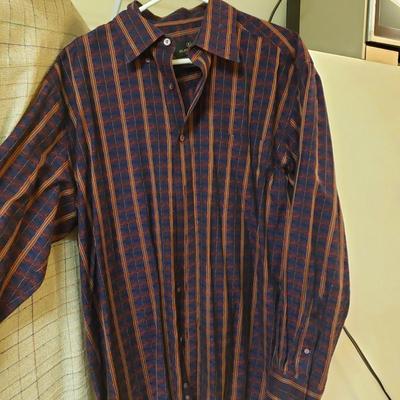 LOT 418MBC: Men's Shirts-Robert Graham, Moda Milano & More