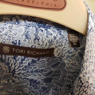 LOT 419MBC: Men's Shirts-Tori Richard, Robert Graham, Bugatchi & More