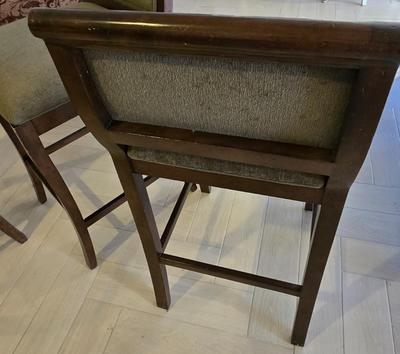 LOT 443B: Two Bar Height Chairs and Two Counter Height Chairs