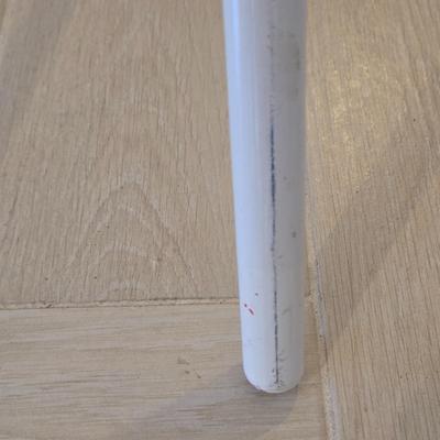 LOT 445B: White Metal Folding Chairs