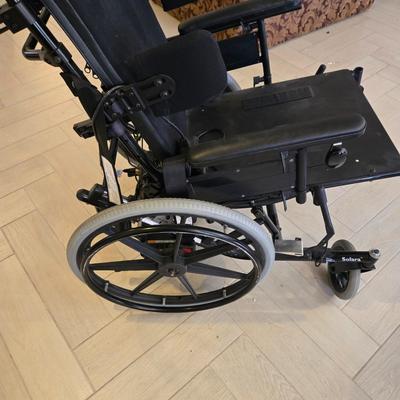 LOT 447B: Motorized Wheelchair